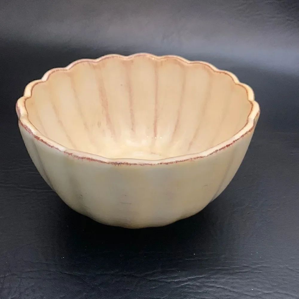 Tabletops Unlimited Big Is Great Ivory Brown 1 Quart Or 4 Cups Serving Bowl Used